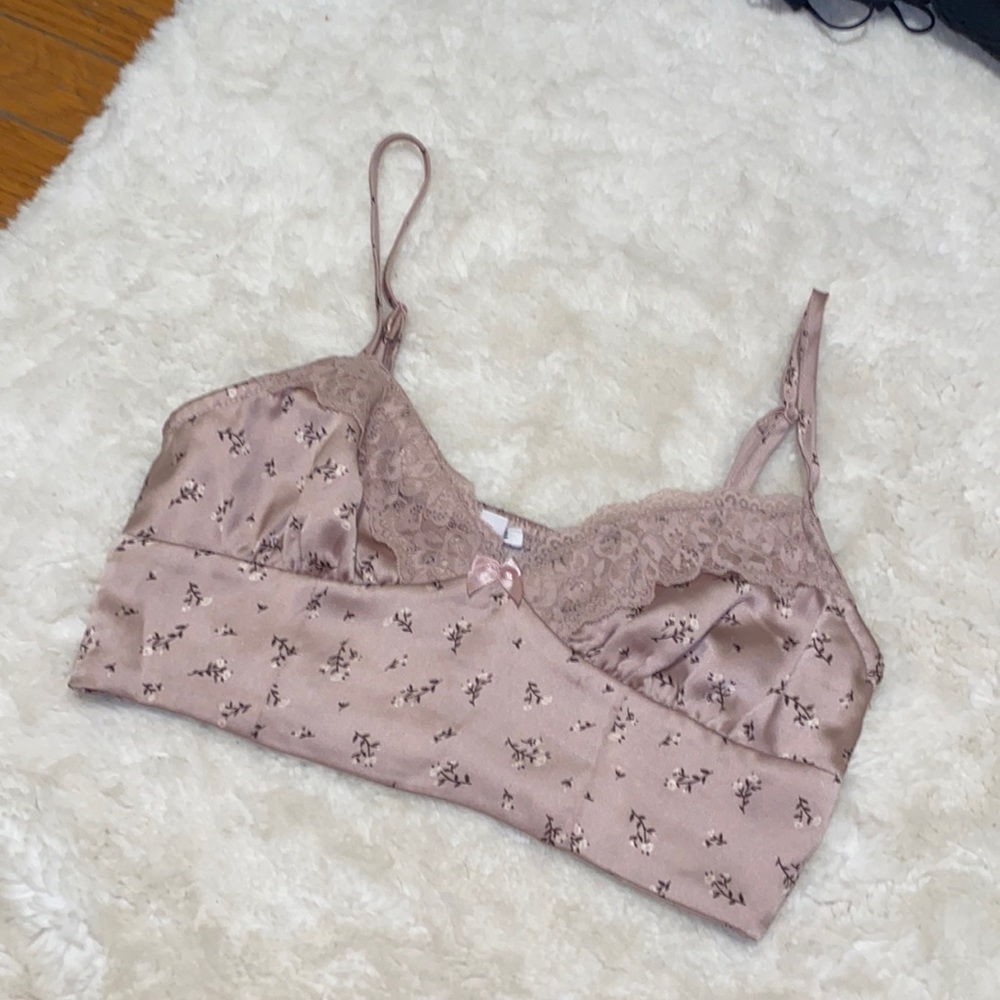 Cropped silky/ laced garage tank top